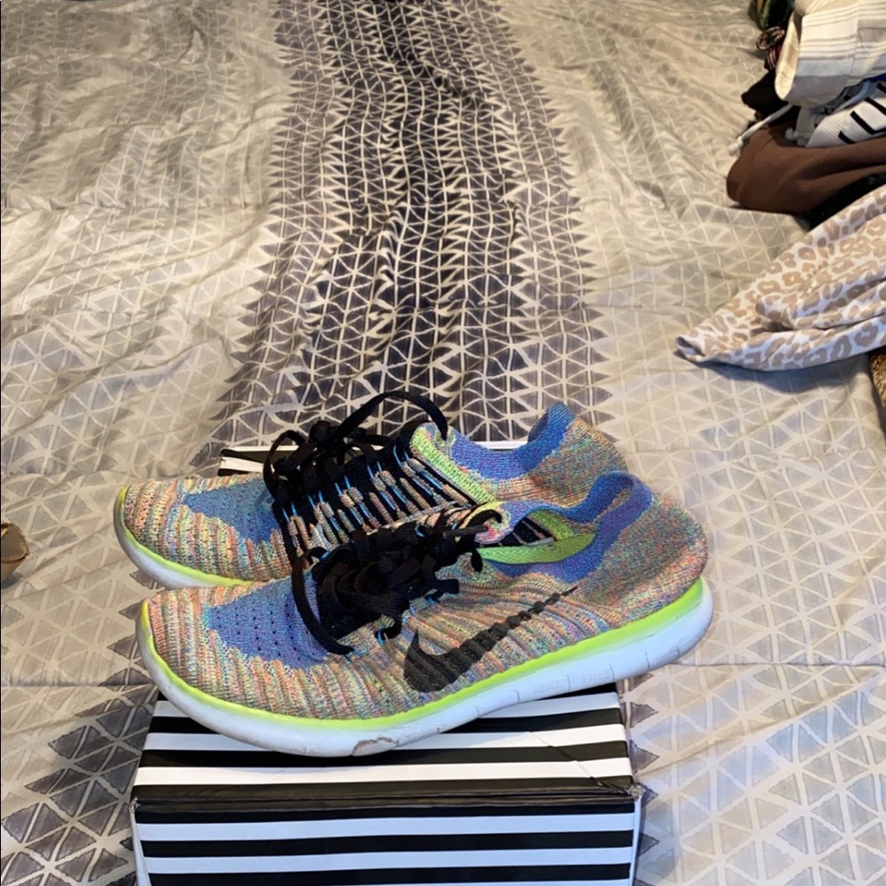 Colorful Nike flyknit